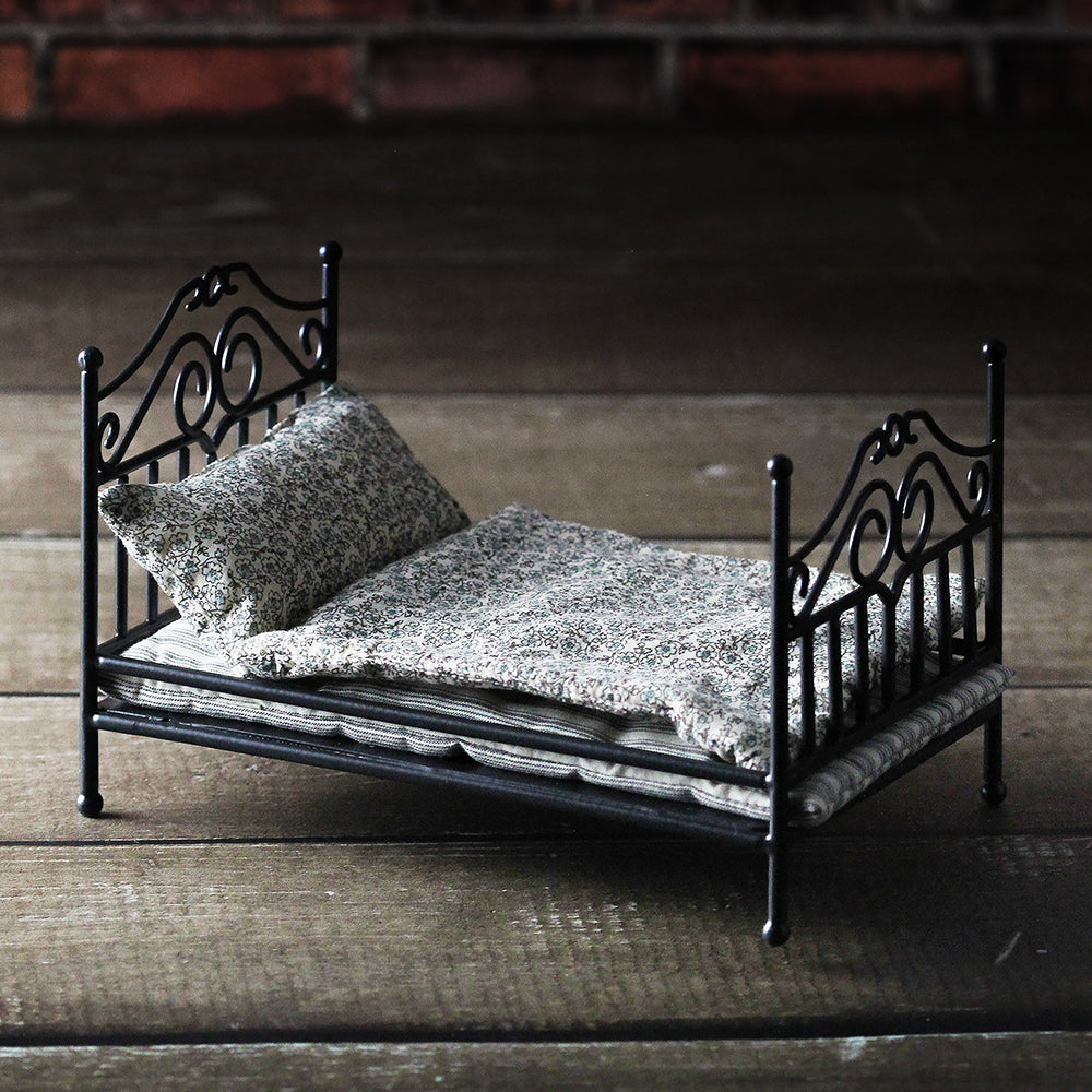 Princess Antique Bed Dollhouse - Black 1/12 Scale Dollhouse Miniature