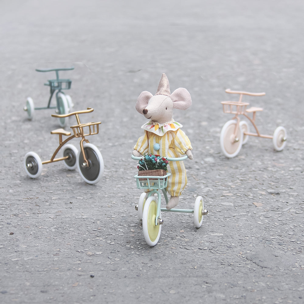 Mini Tricycle Dollhouse -Green 1/12 Scale Dollhouse Miniature